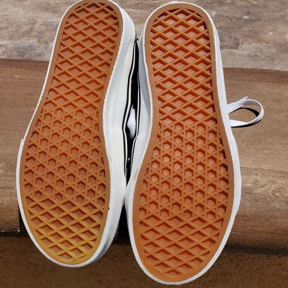 Vans - Picture 5 of 6